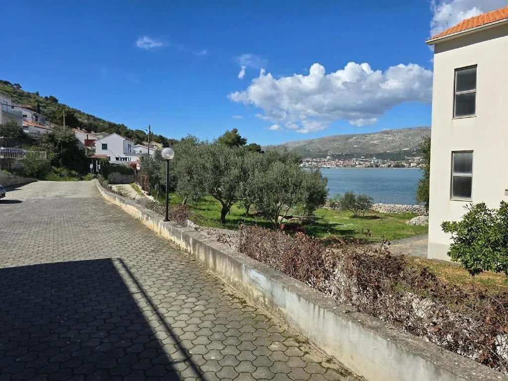 Mladeng Apartment Trogir